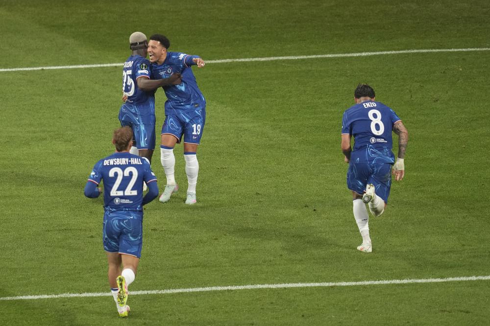 莫雷托：药厂不愿把格里马尔多卖给拜仁，球员也倾向回西班牙